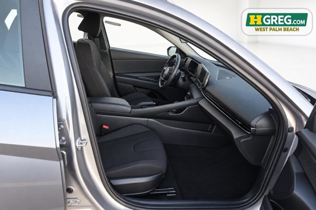 Used 2026 Hyundai Elantra Sport FWD image 10