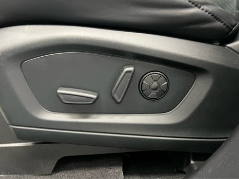 Used 2021 Ford Explorer Platinum w/ Equipment Group 601A image 21