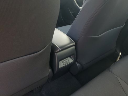 Used 2025 Toyota Corolla SE FWD image 14