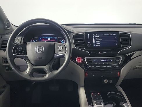 Certified 2019 Honda Pilot Touring image 21