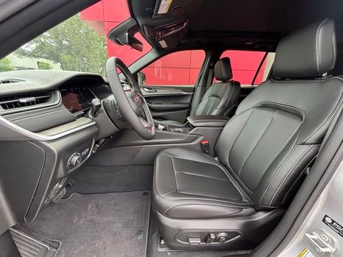 New 2026 Jeep Grand Cherokee Limited AWD/4WD image 13