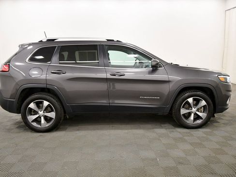 Used 2019 Jeep Cherokee Limited AWD/4WD image 8