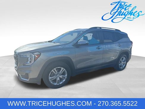 Used 2023 GMC Terrain SLE w/ Driver Convenience Package FWD image 1