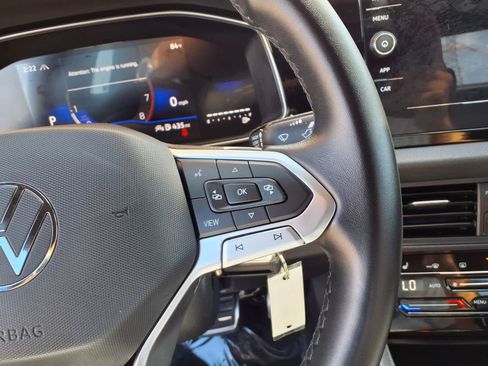 Used 2025 Volkswagen Jetta Sport FWD image 20