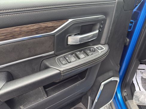 Used 2020 RAM 2500 Laramie AWD/4WD image 16