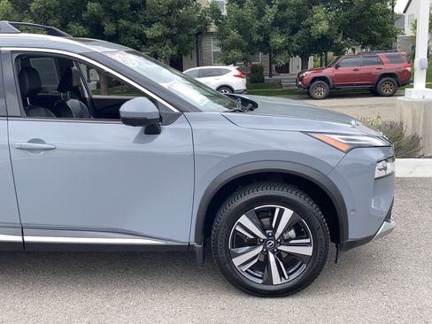 Used 2023 Nissan Rogue Platinum w/ Platinum Premium Package AWD/4WD image 8