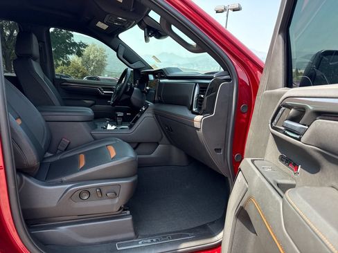 Used 2024 GMC Sierra 1500 AT4 w/ AT4 Premium Package AWD/4WD image 29