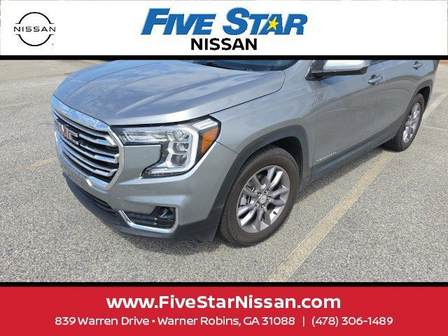 Used 2023 GMC Terrain SLT FWD image 1