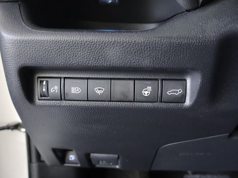 Used 2022 Toyota RAV4 XSE w/ XSE Grade Weather Package AWD/4WD image 19