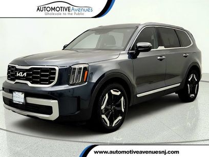 Used 2023 Kia Telluride S w/ S Sunroof Package