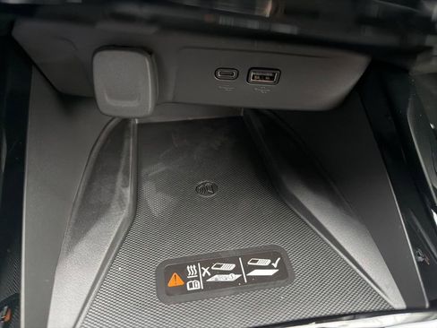 New 2026 Chevrolet Trax LT w/ Sunroof Package image 18