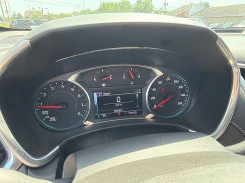 Used 2018 Chevrolet Equinox Premier AWD/4WD image 9