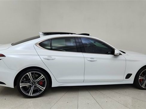 Used 2025 Genesis G70 2.5T w/ Sport Prestige Package image 6