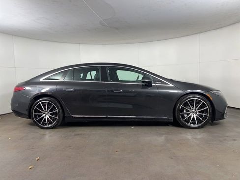 Used 2023 Mercedes-Benz EQS 580 4MATIC Sedan image 8
