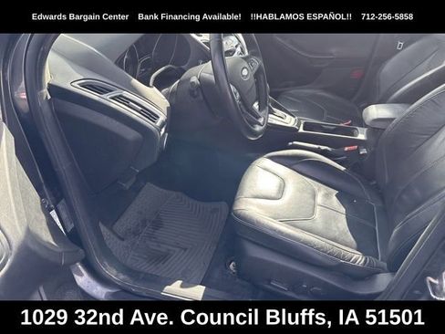 Used 2015 Ford Focus Titanium FWD image 14