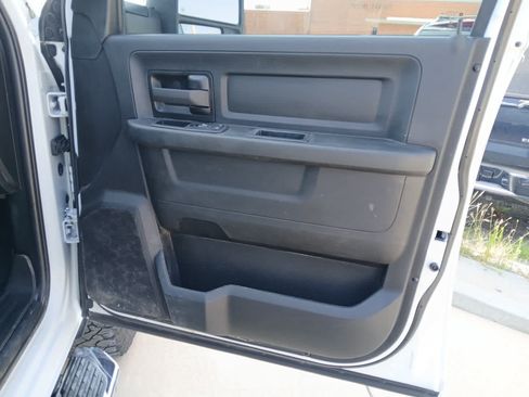 Used 2024 RAM 2500 Tradesman w/ Chrome Appearance Group AWD/4WD image 42