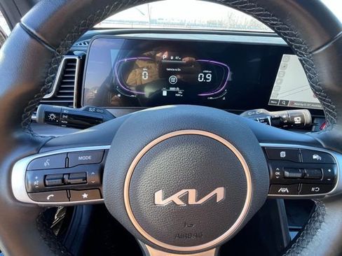 Used 2025 Kia Sportage X-Line w/ Premium Package AWD/4WD image 19