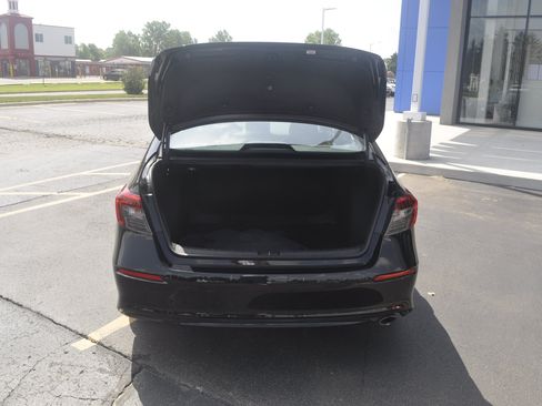Used 2024 Honda Civic Sport image 11
