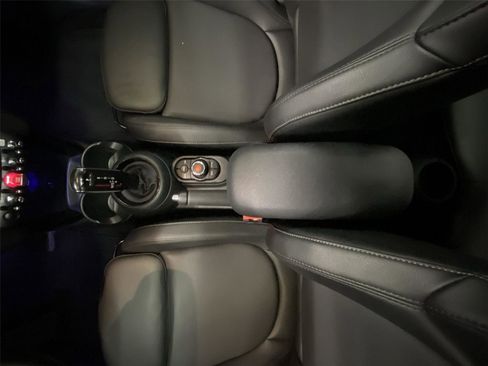 Used 2020 MINI Cooper S w/ Premium Package FWD image 26