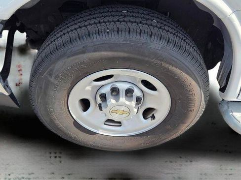 Certified 2025 Chevrolet Express 2500 w/ Driver Convenience Package RWD image 9