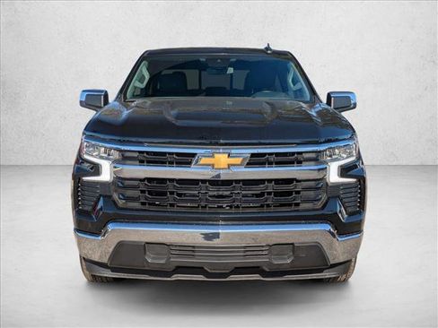 Used 2025 Chevrolet Silverado 1500 LT w/ Convenience Package II image 2