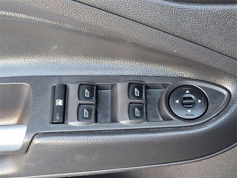 Used 2018 Ford Escape SEL image 21