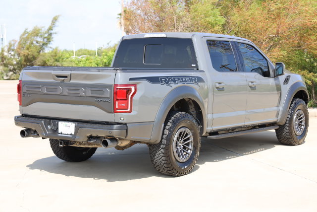 Used 2020 Ford F150 Raptor w/ Equipment Group 802A Luxury AWD/4WD image 8