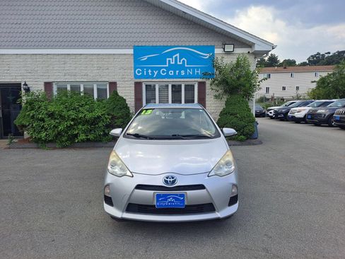 Used 2013 Toyota Prius C Two FWD image 3