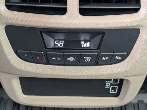 Used 2022 Honda Pilot EX-L image 32