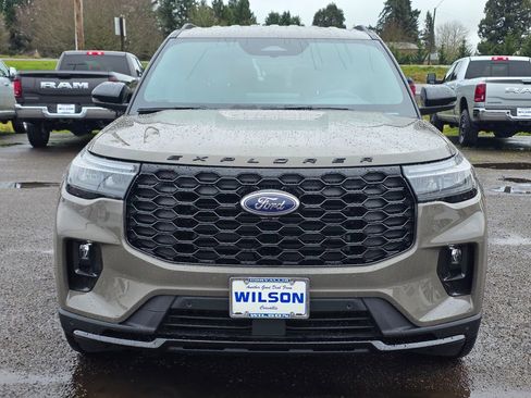 New 2026 Ford Explorer ST-Line w/ ST-Line Street Pack image 5