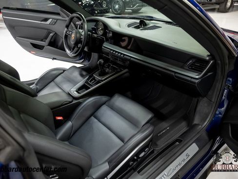 Used 2024 Porsche 911 Carrera S RWD image 27