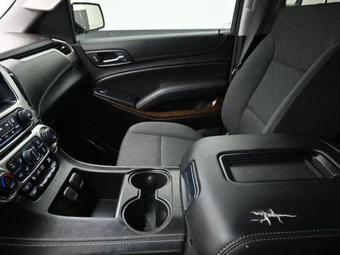 Used 2019 Chevrolet Tahoe LS w/ Enhanced Driver Alert Package AWD/4WD image 13