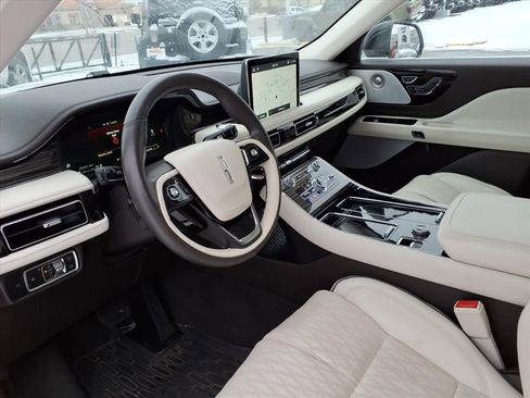 Used 2023 Lincoln Aviator Black Label w/ Dynamic Handling Package image 7