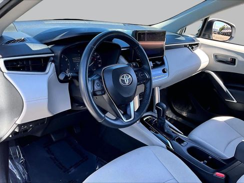 Used 2024 Toyota Corolla Cross LE AWD/4WD image 17