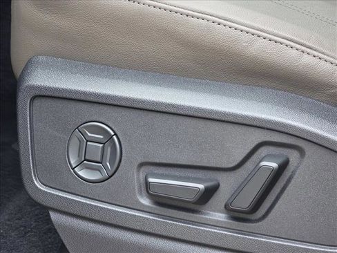 New 2025 Audi Q5 Premium image 12