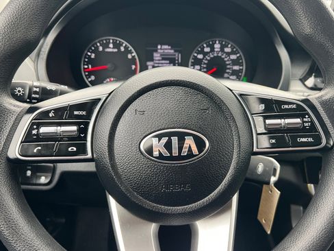 Certified 2021 Kia Seltos LX image 24