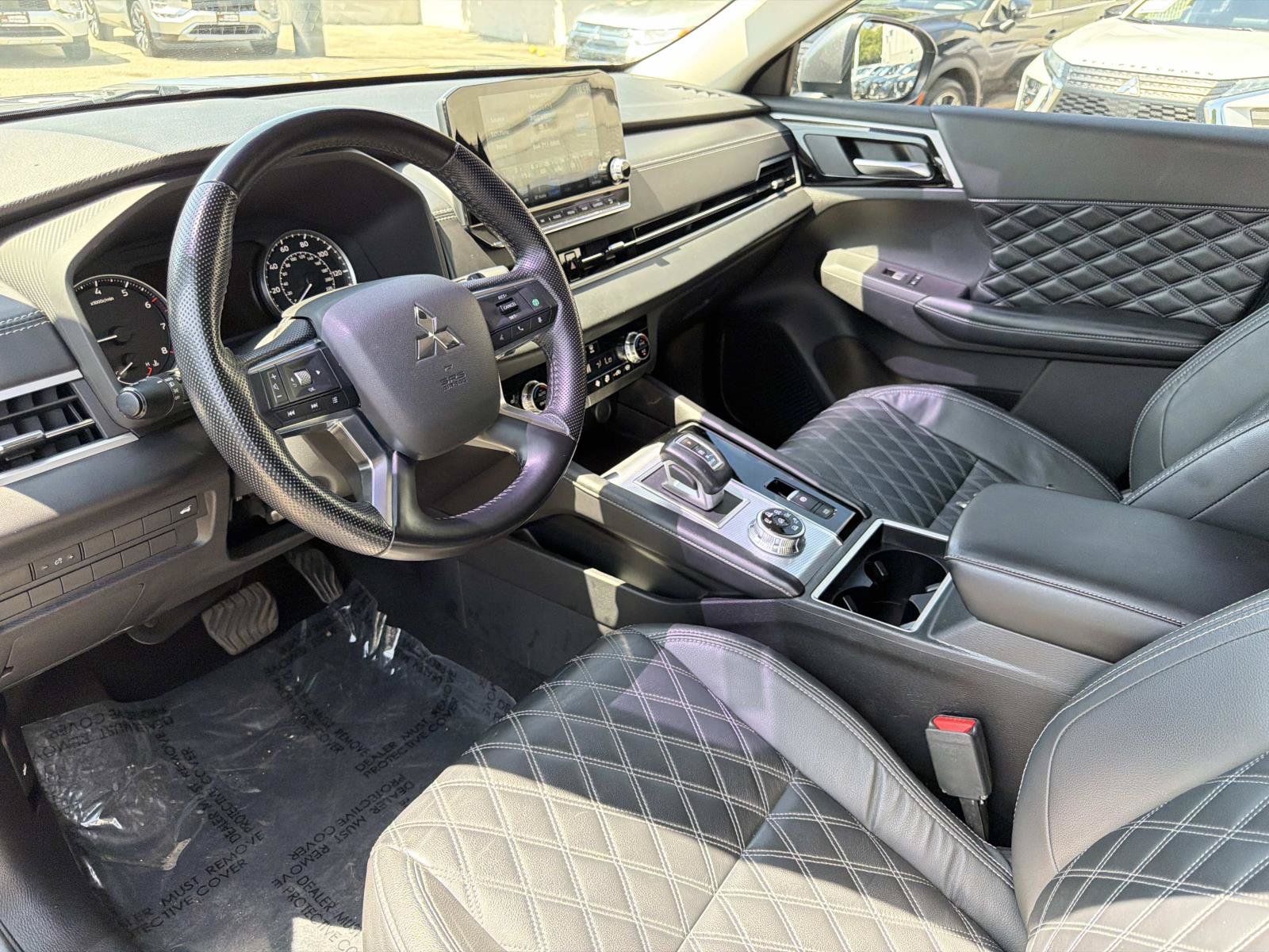 Used 2022 Mitsubishi Outlander SEL AWD/4WD image 12