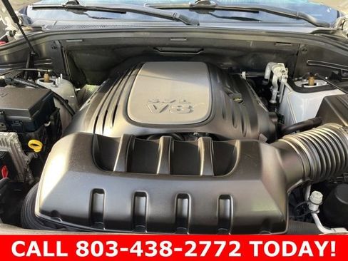 Used 2021 Jeep Grand Cherokee Limited w/ Luxury Group II image 33