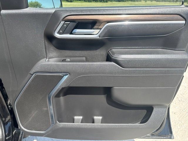 Used 2026 Chevrolet Silverado 1500 LT AWD/4WD image 21