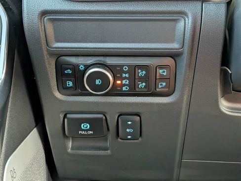 Certified 2025 Ford F150 Platinum w/ Equipment Group 702A High AWD/4WD image 21