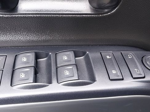 Used 2018 Chevrolet Silverado 1500 LT w/ All Star Edition image 25