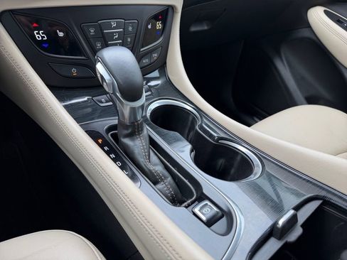 Used 2017 Buick Envision Essence w/ LPO, Cargo Package FWD image 25