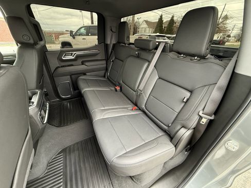 Used 2024 Chevrolet Silverado 1500 LTZ image 21