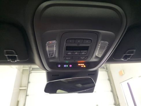 Used 2026 Cadillac CT5 V AWD/4WD image 23