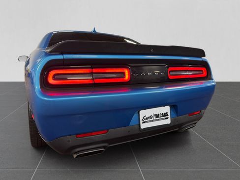 Used 2015 Dodge Challenger R/T Scat Pack w/ Leather Interior Group RWD image 44