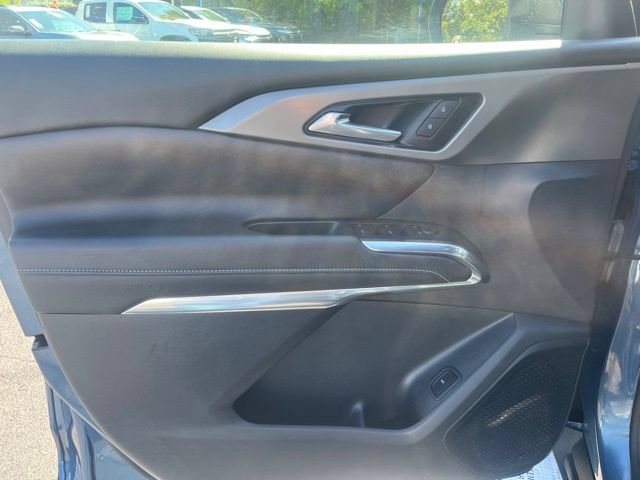 Used 2026 Chevrolet Traverse LT AWD/4WD image 13