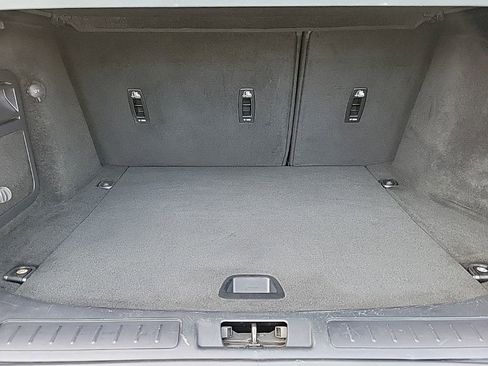 Used 2017 Land Rover Range Rover Evoque SE Premium image 17