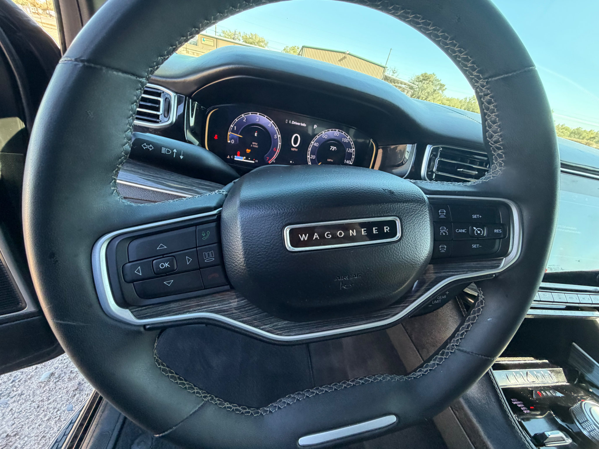 Used 2022 Jeep Wagoneer Series III w/ Flexible Seating Group AWD/4WD image 16