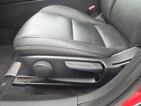 Used 2019 MAZDA MAZDA3 Sedan w/ Select Package FWD image 19