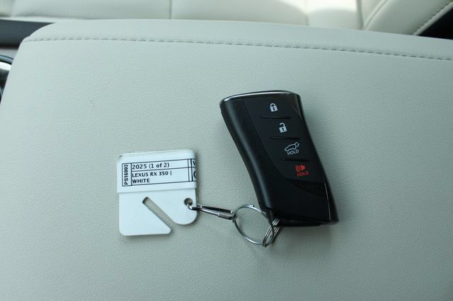 Used 2025 Lexus RX 350 AWD w/ Convenience Package image 26